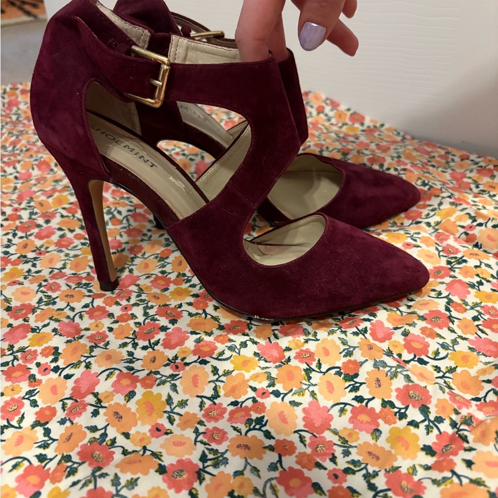 Elegant Burgundy Heels